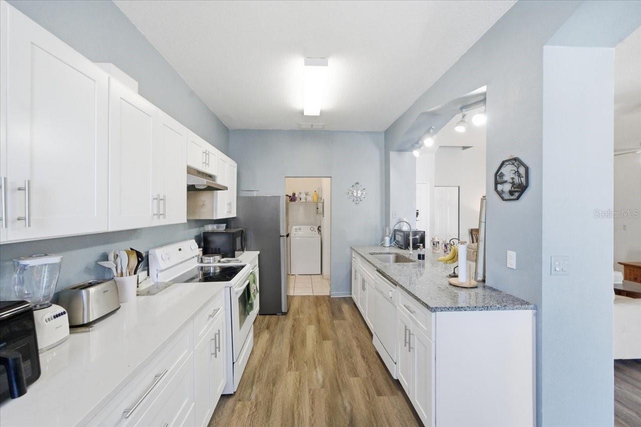 SUNRIDGE OF TAMPA BAY A CONDOM - Residential