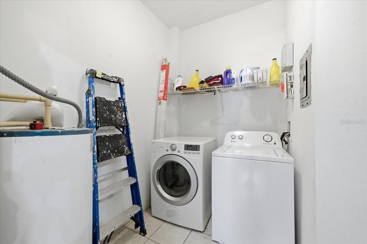 SUNRIDGE OF TAMPA BAY A CONDOM - Residential