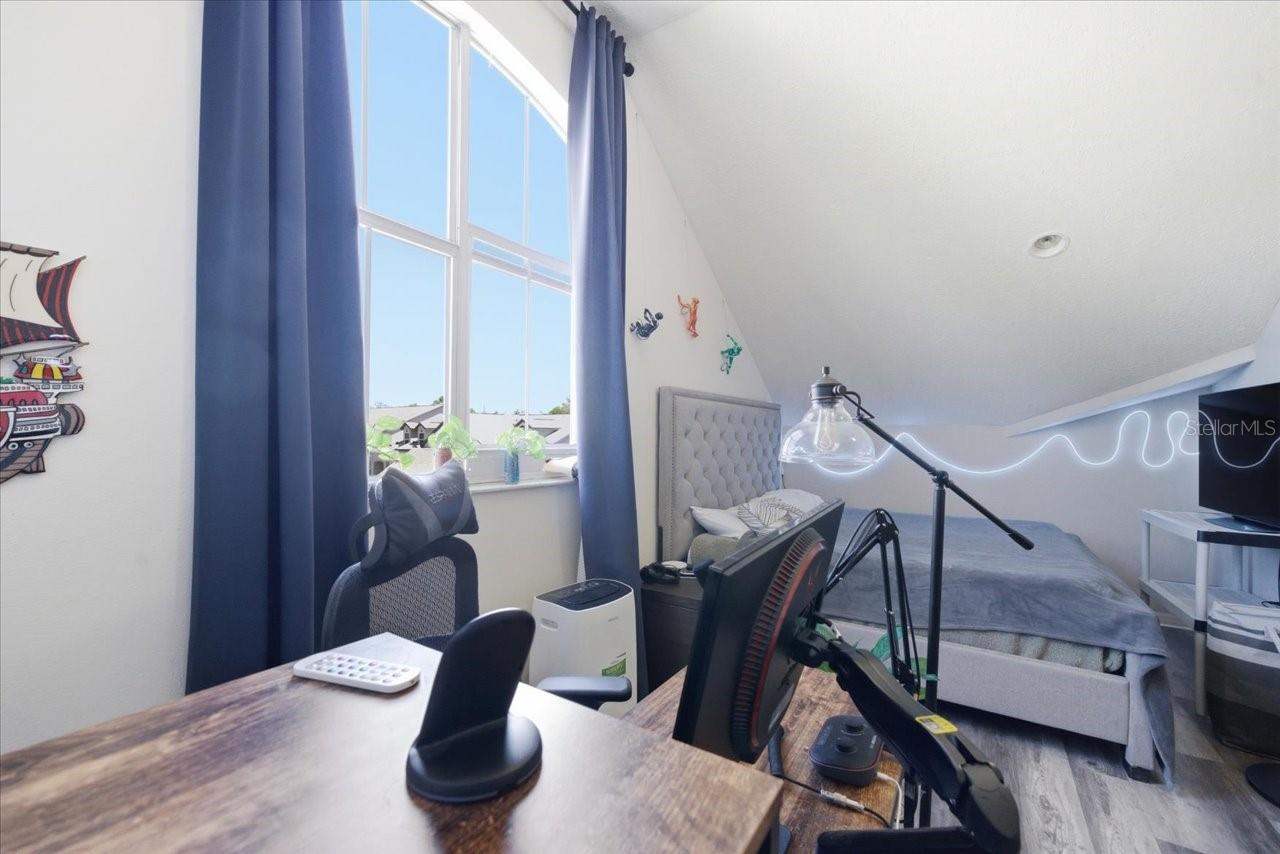 SUNRIDGE OF TAMPA BAY A CONDOM - Residential