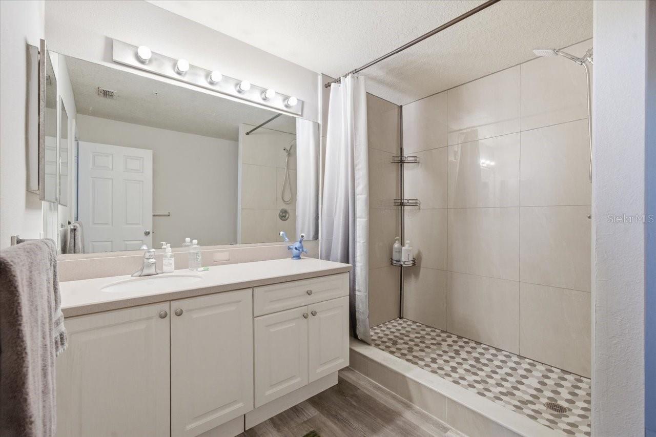 SUNRIDGE OF TAMPA BAY A CONDOM - Residential