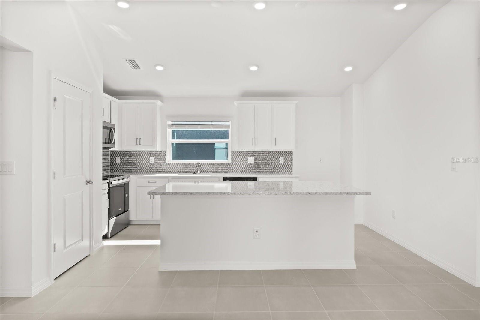 HICKORY RANCH - Residential