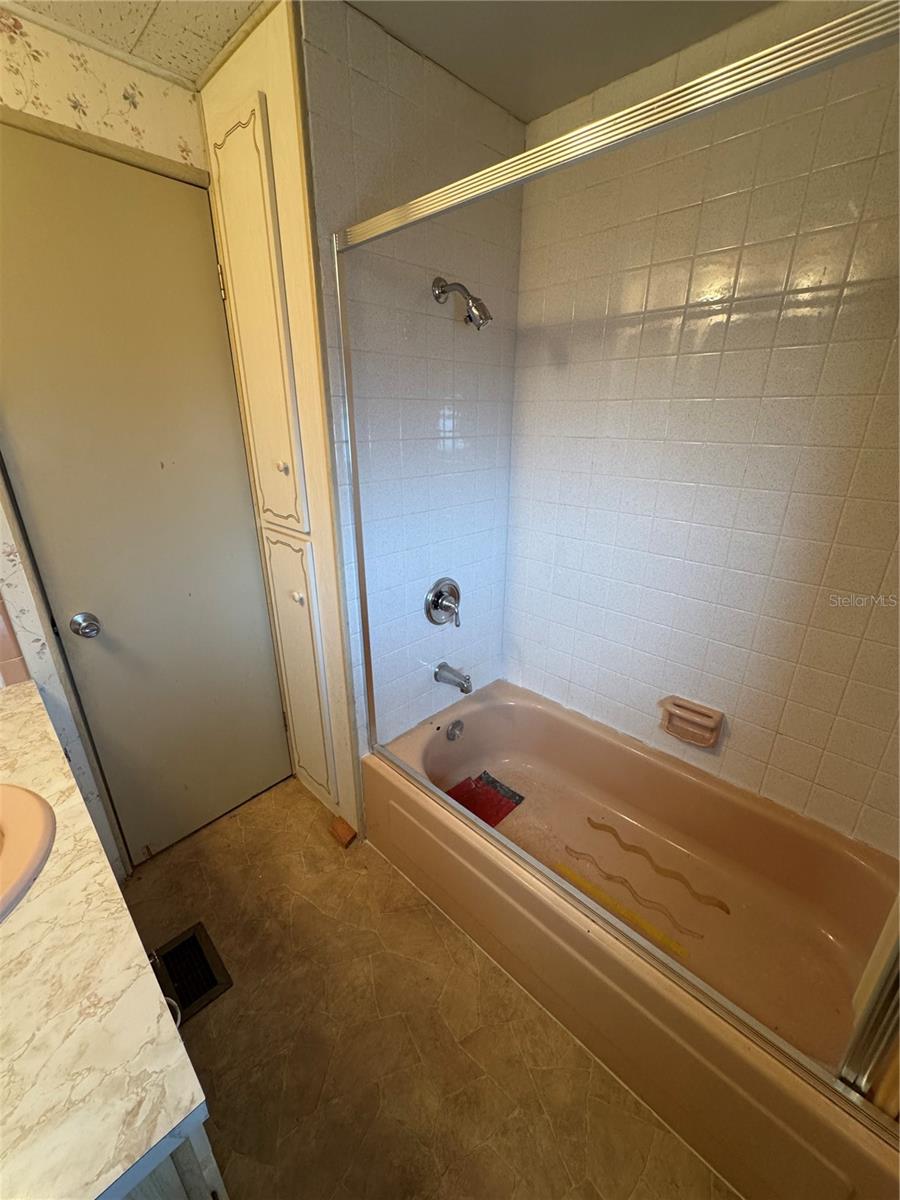 FAIR LANE ACRES SECOND ADD - Residential