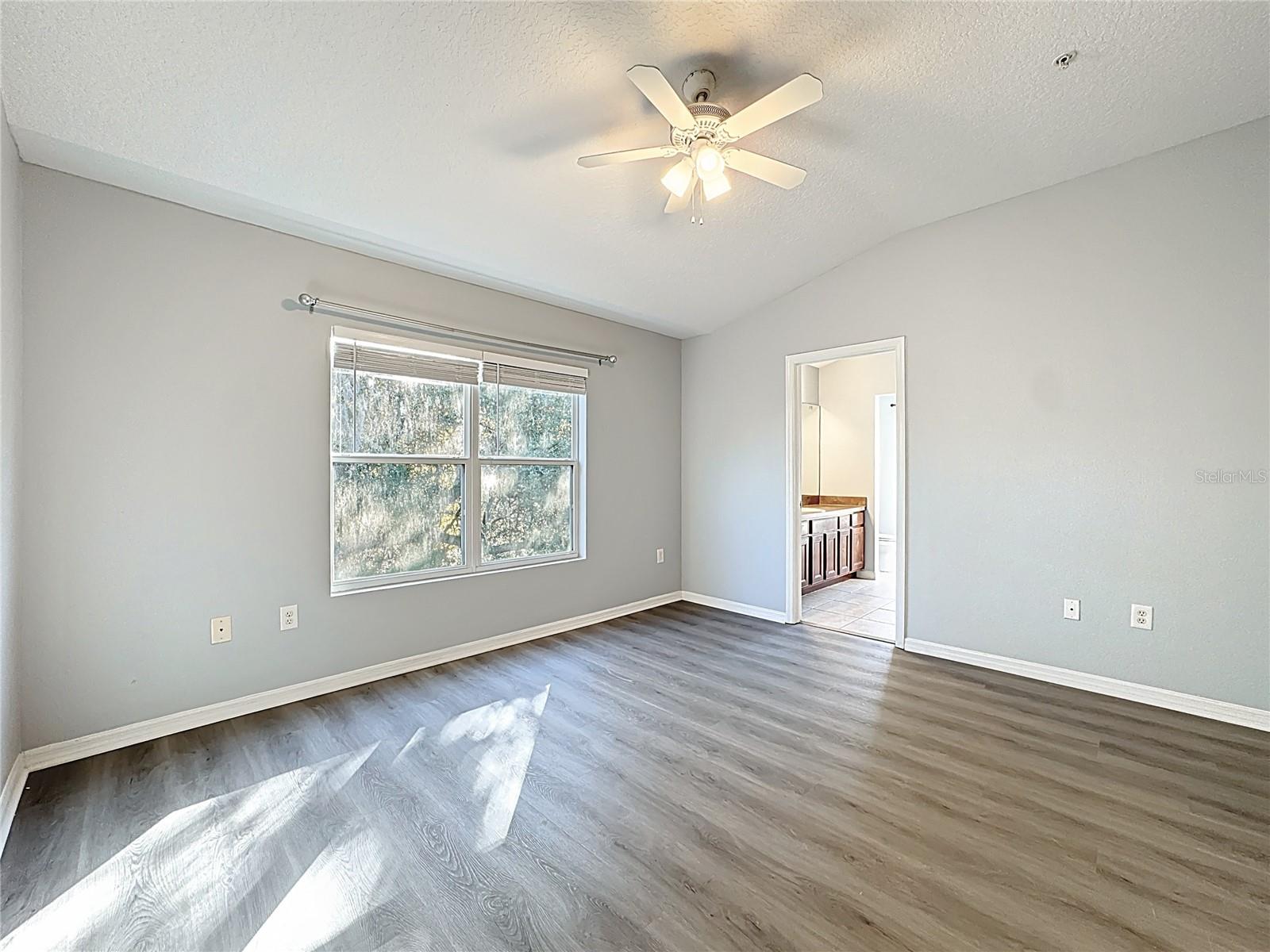 TUCKER OAKS CONDO PH 1 - Residential Lease