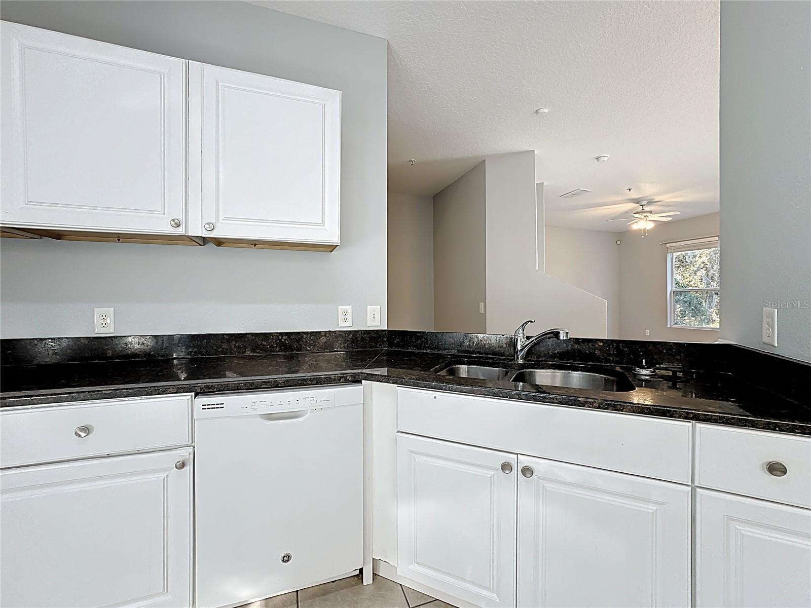 TUCKER OAKS CONDO PH 1 - Residential Lease