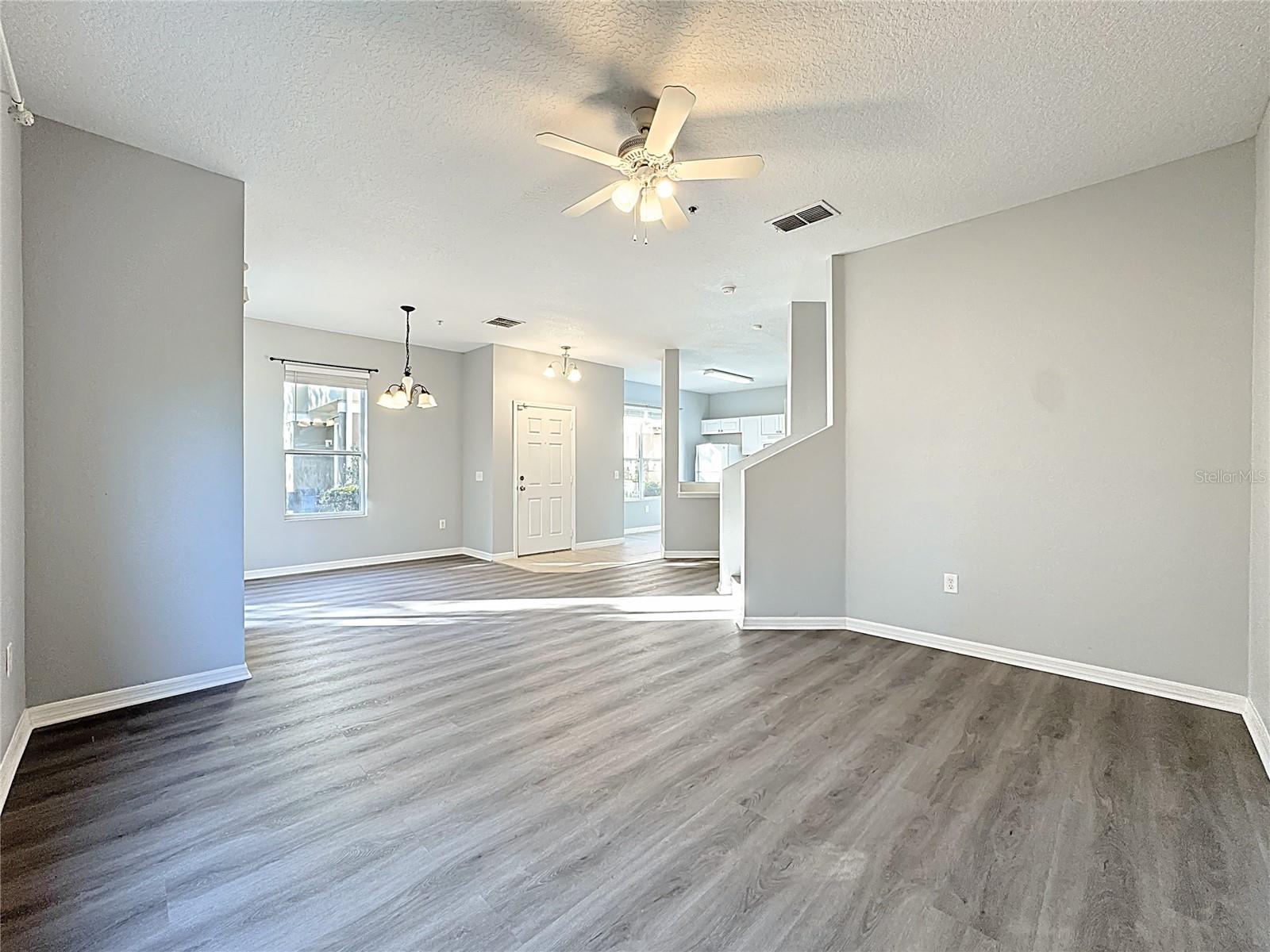 TUCKER OAKS CONDO PH 1 - Residential Lease