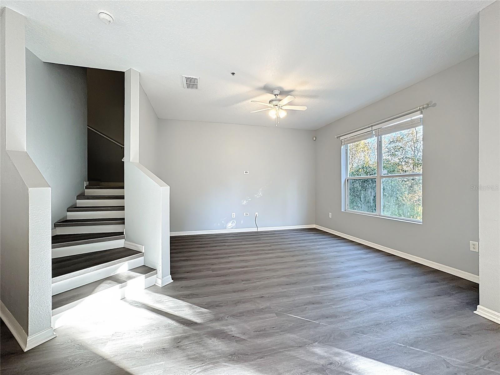 TUCKER OAKS CONDO PH 1 - Residential Lease