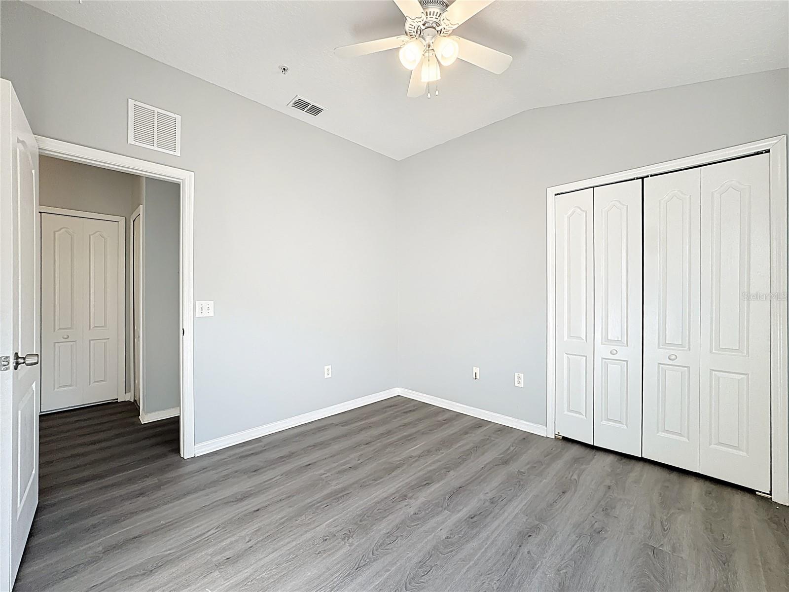 TUCKER OAKS CONDO PH 1 - Residential Lease