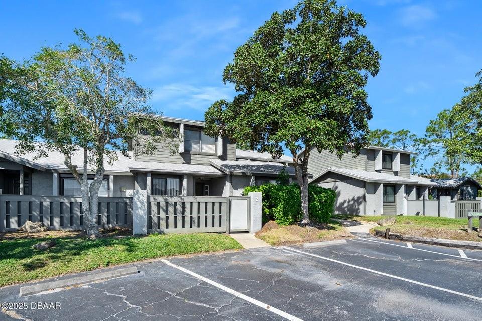 130 LIMEWOOD PLACE 2