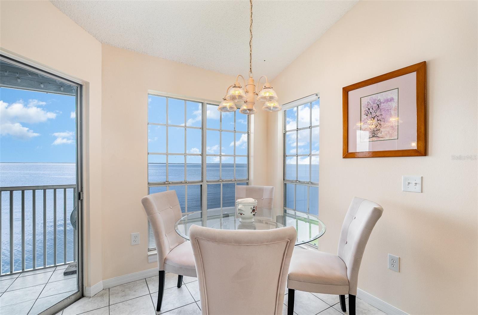 DELESPINE ON INDIAN RIVER - Residential