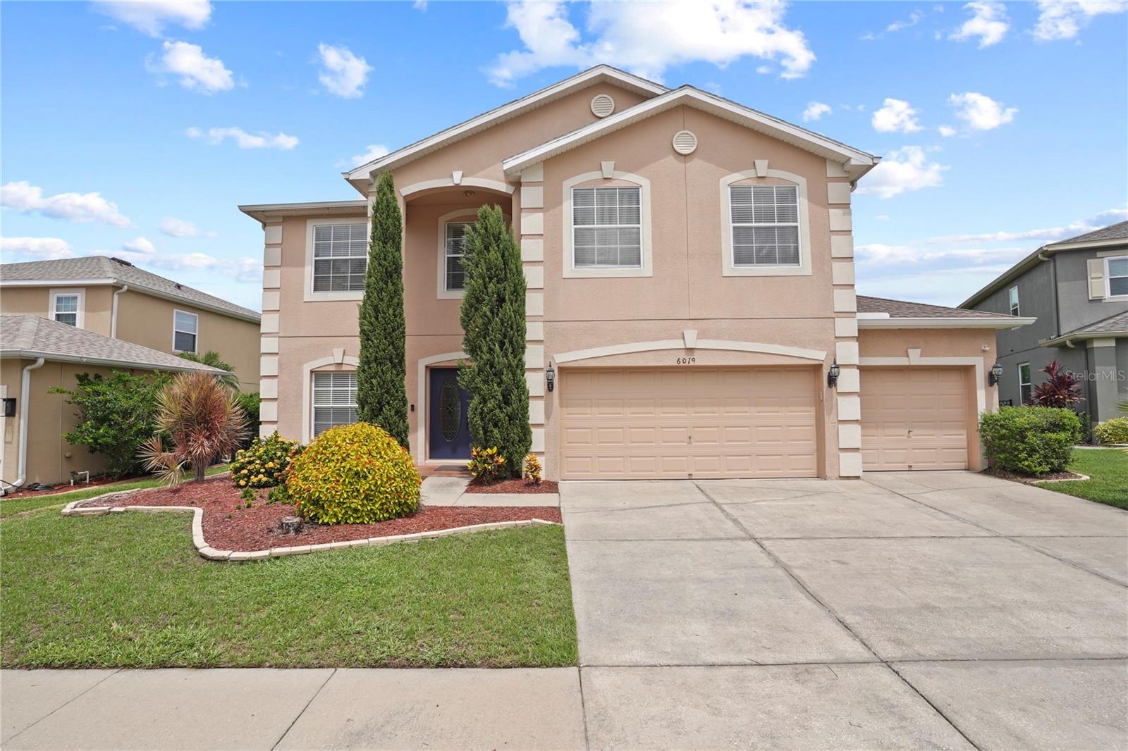 6019 CAPE LOOP