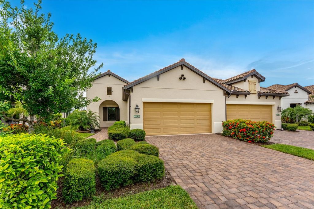 Photo of 11185 Mc Dermott Court, Englewood, FL 34223 (MLS # D6143688)