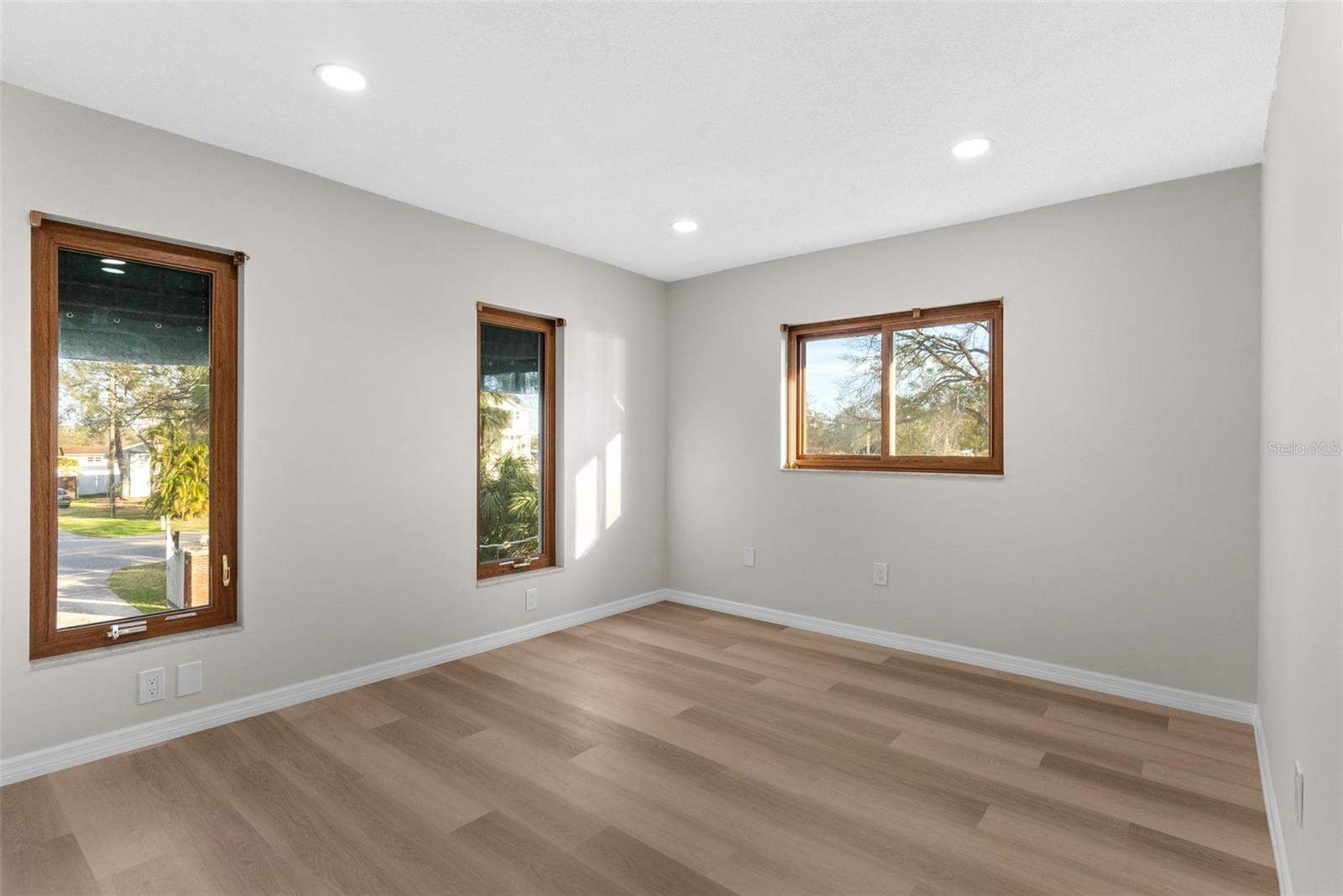 COUNTRY CLUB ADD TO OLDSMAR REV - Residential