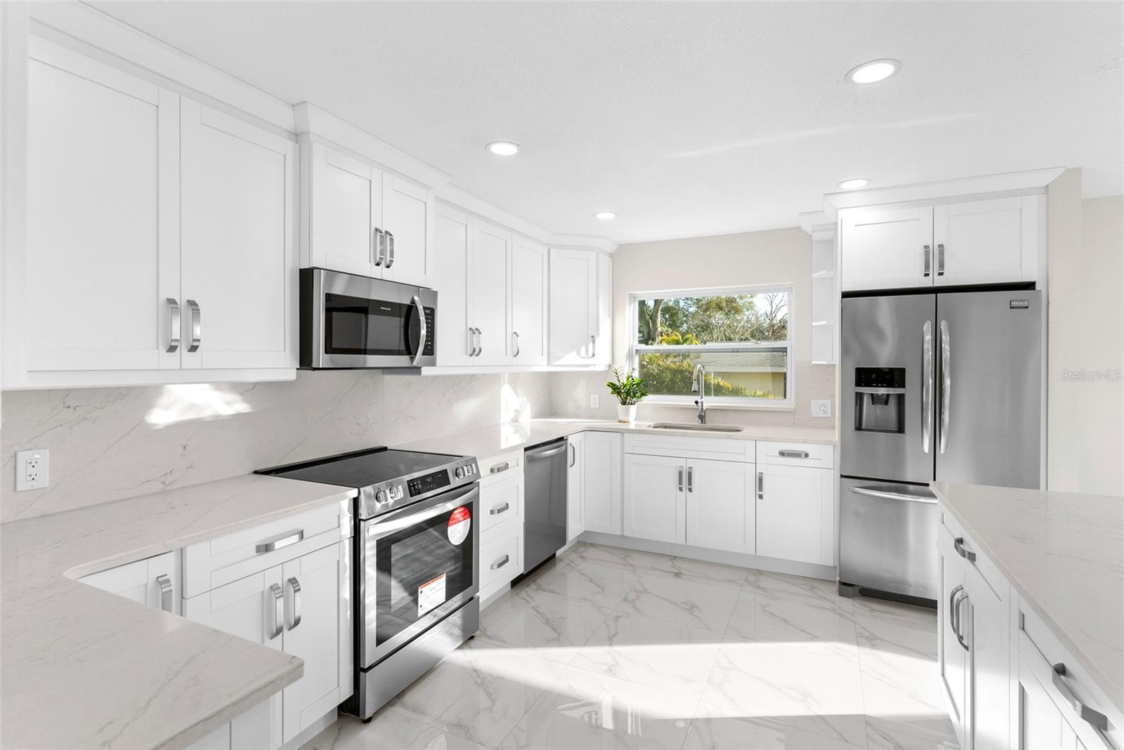 COUNTRY CLUB ADD TO OLDSMAR REV - Residential