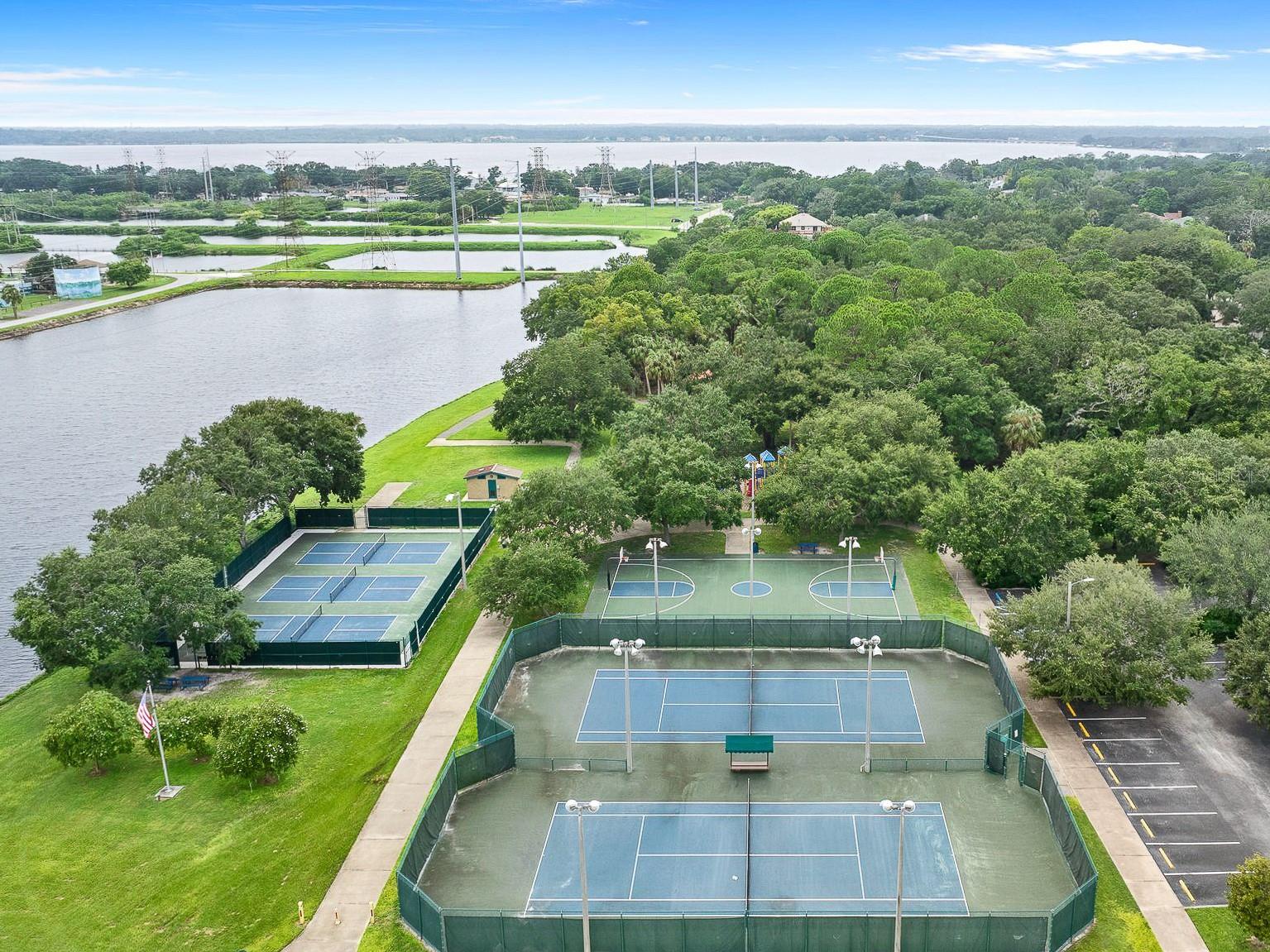 COUNTRY CLUB ADD TO OLDSMAR REV - Residential