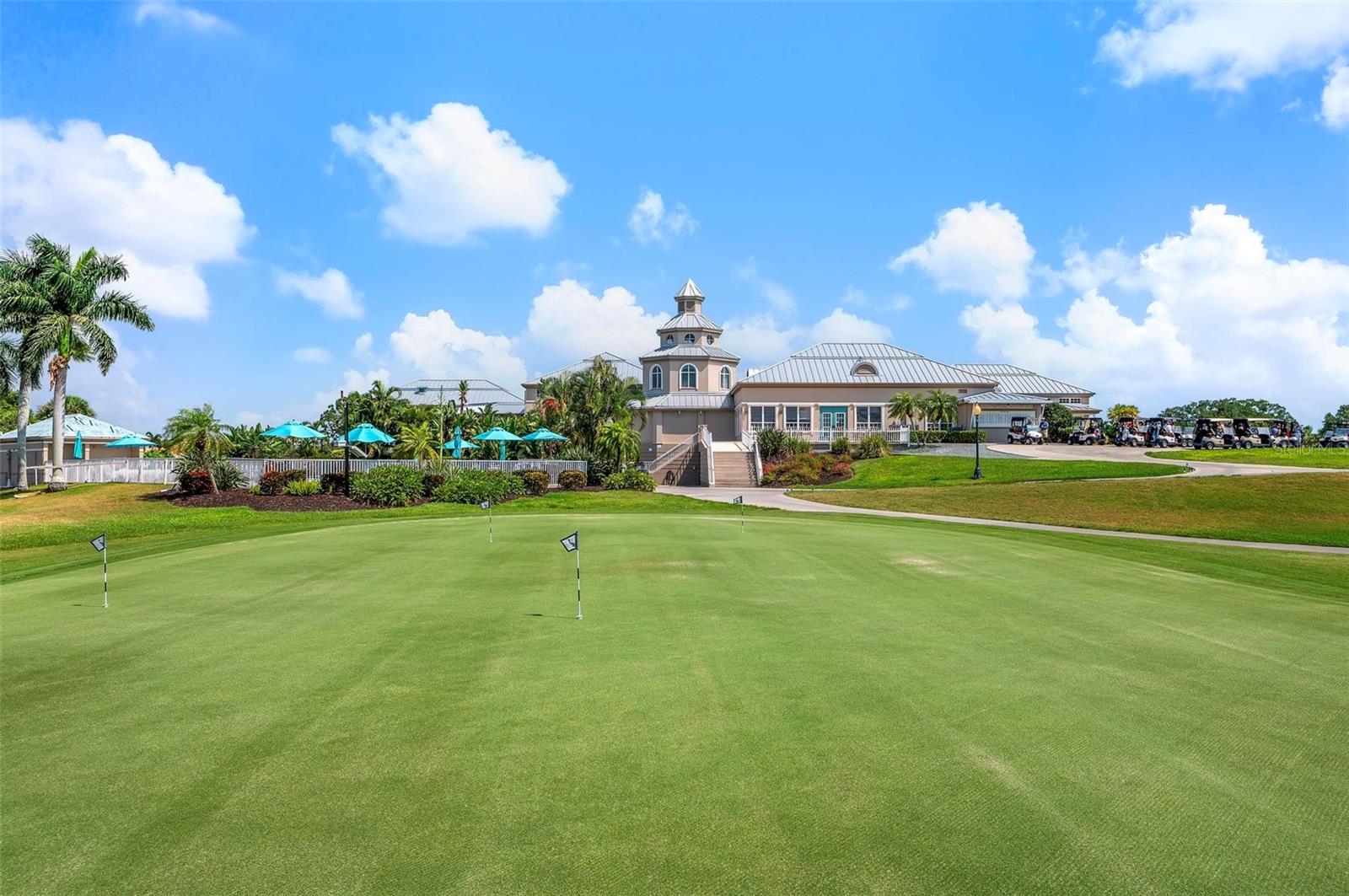 PELICAN POINTE GOLF & COUNTRY CLUB - Residential