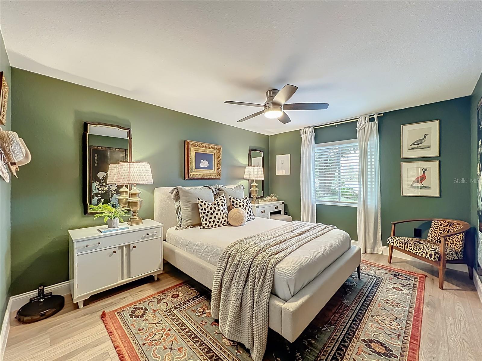 LAKESIDE/DELANEY PARK - Residential