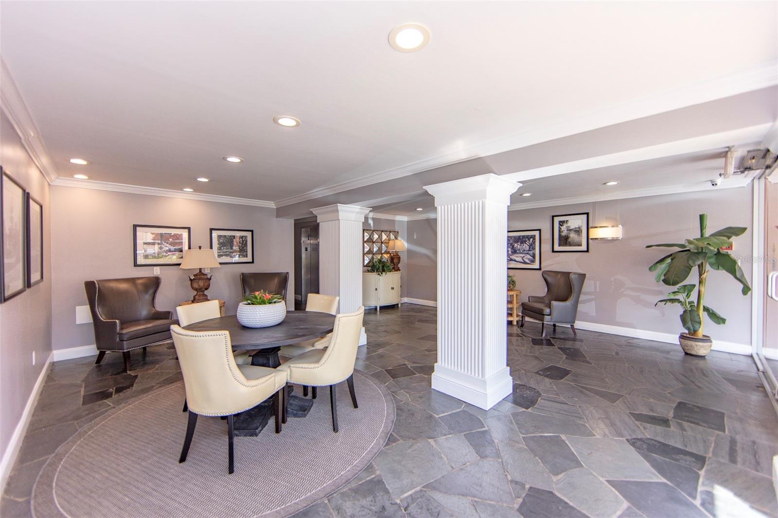 LAKESIDE/DELANEY PARK - Residential