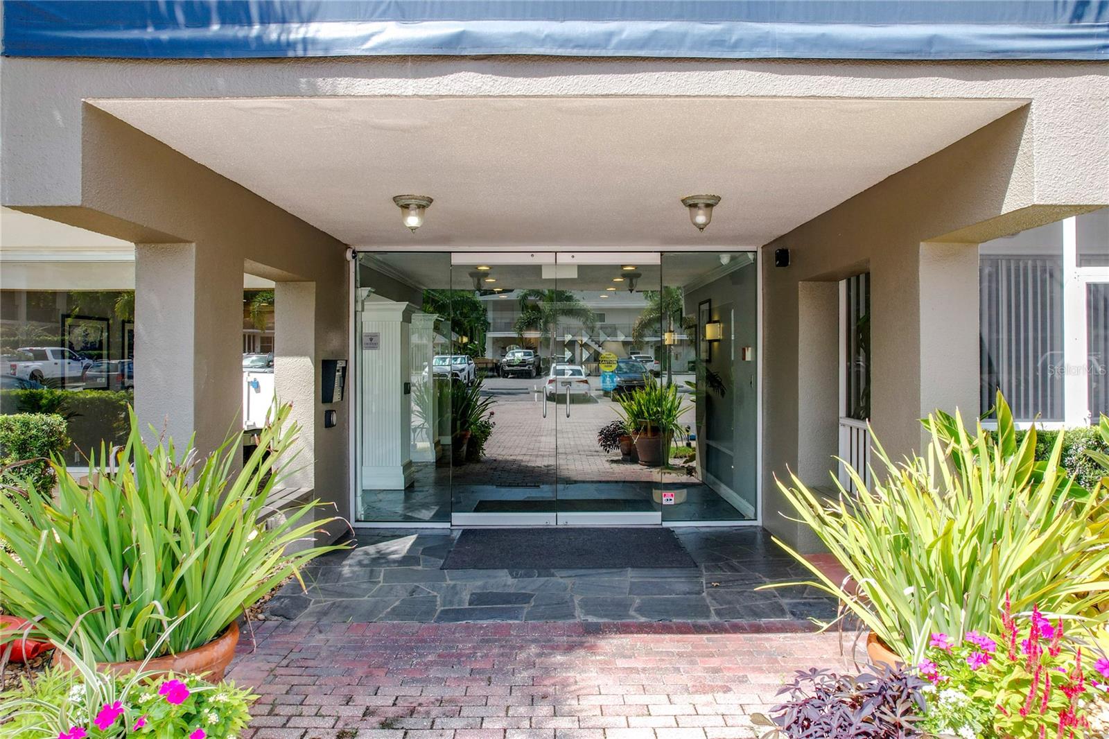 LAKESIDE/DELANEY PARK - Residential