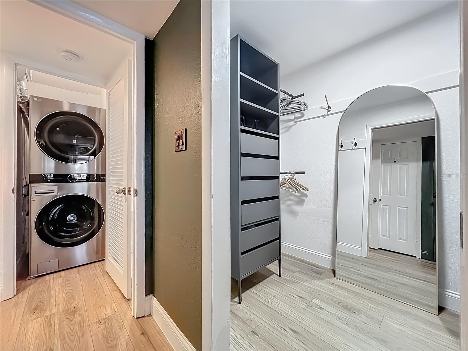 LAKESIDE/DELANEY PARK - Residential