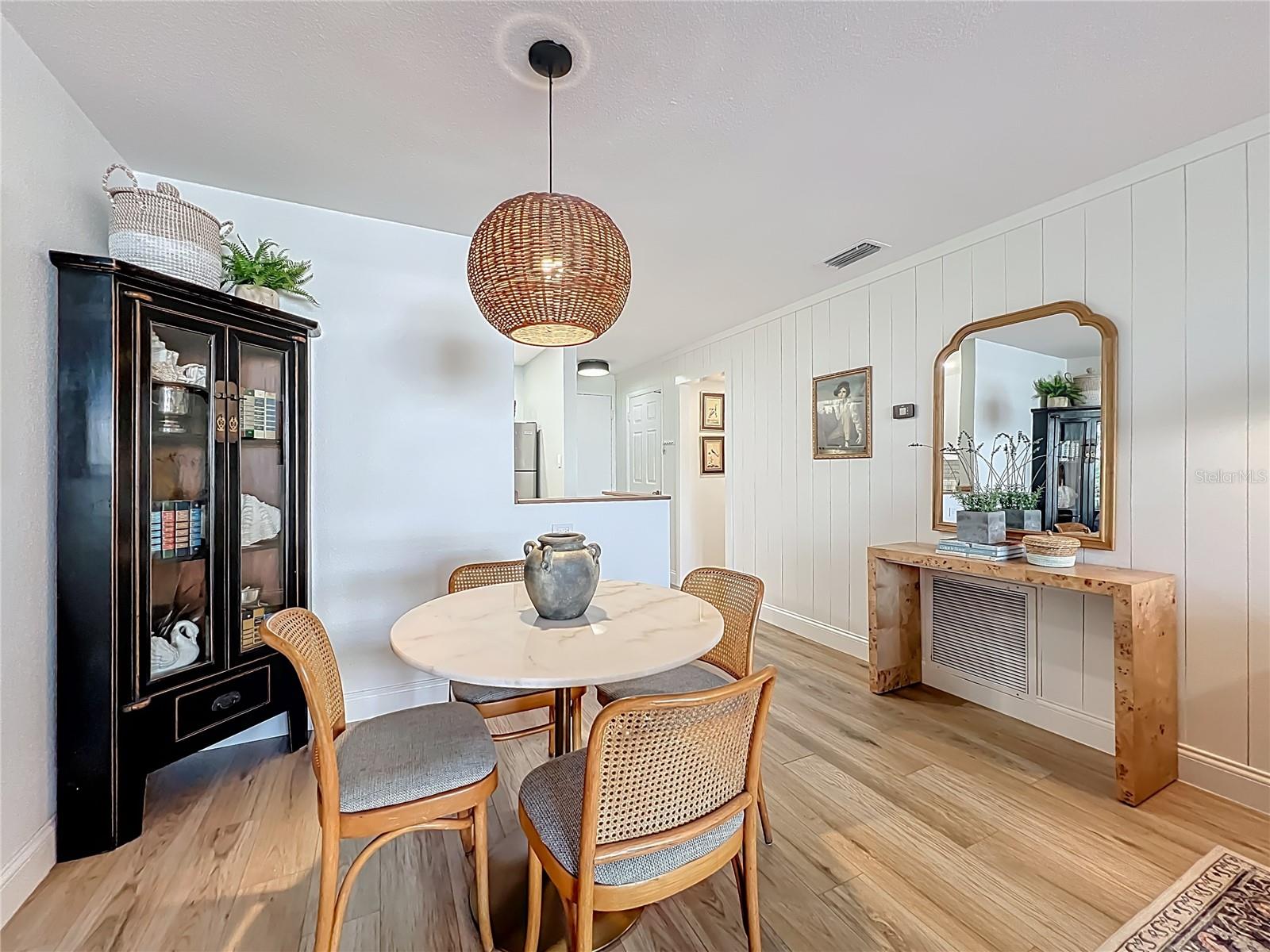 LAKESIDE/DELANEY PARK - Residential