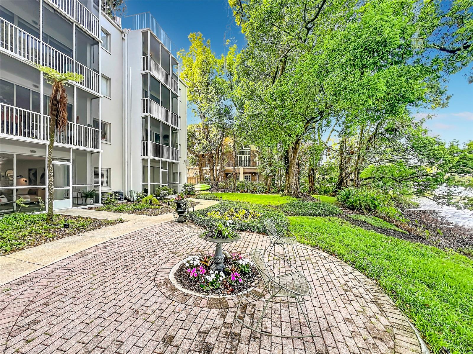 LAKESIDE/DELANEY PARK - Residential