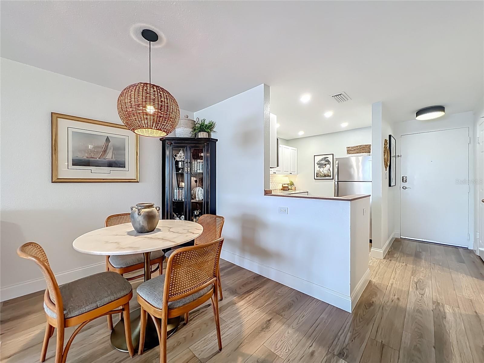 LAKESIDE/DELANEY PARK - Residential