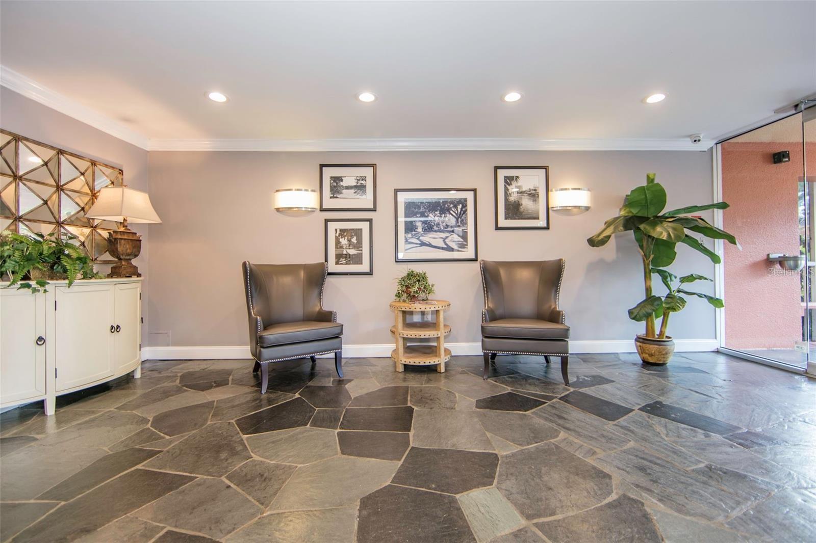 LAKESIDE/DELANEY PARK - Residential