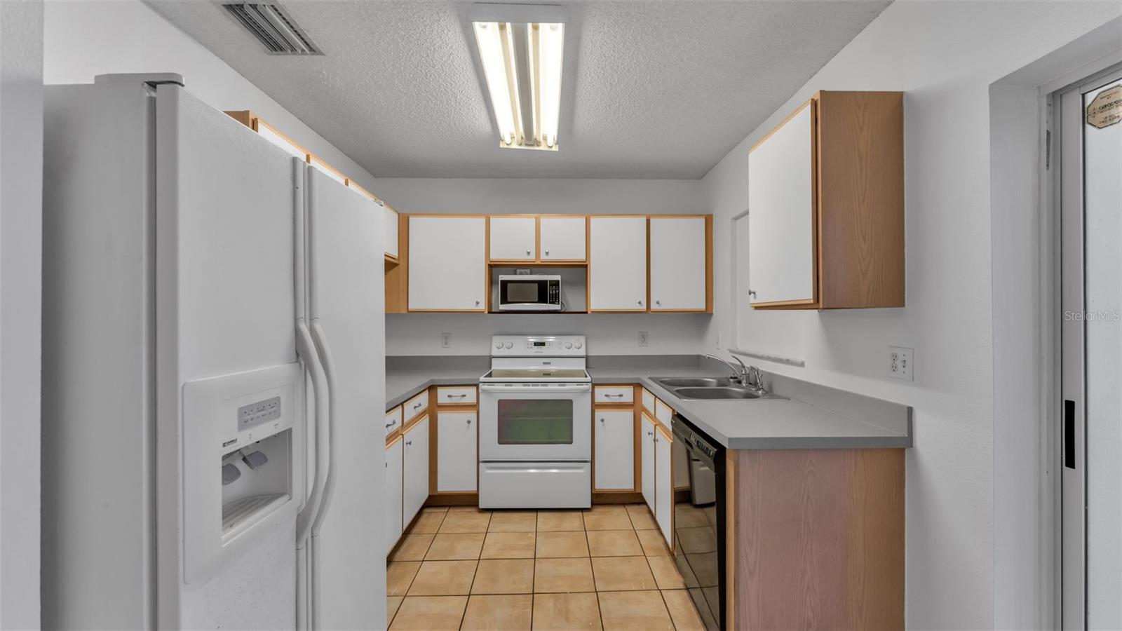 PROVIDENCE TWNHMS PH 1 - Residential