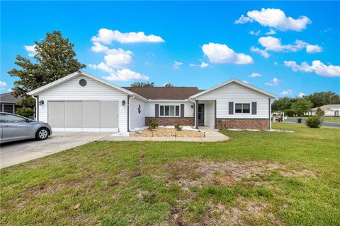 Photo of 13834 SW 114th Avenue, Dunnellon, FL 34432 (MLS # OM715658)