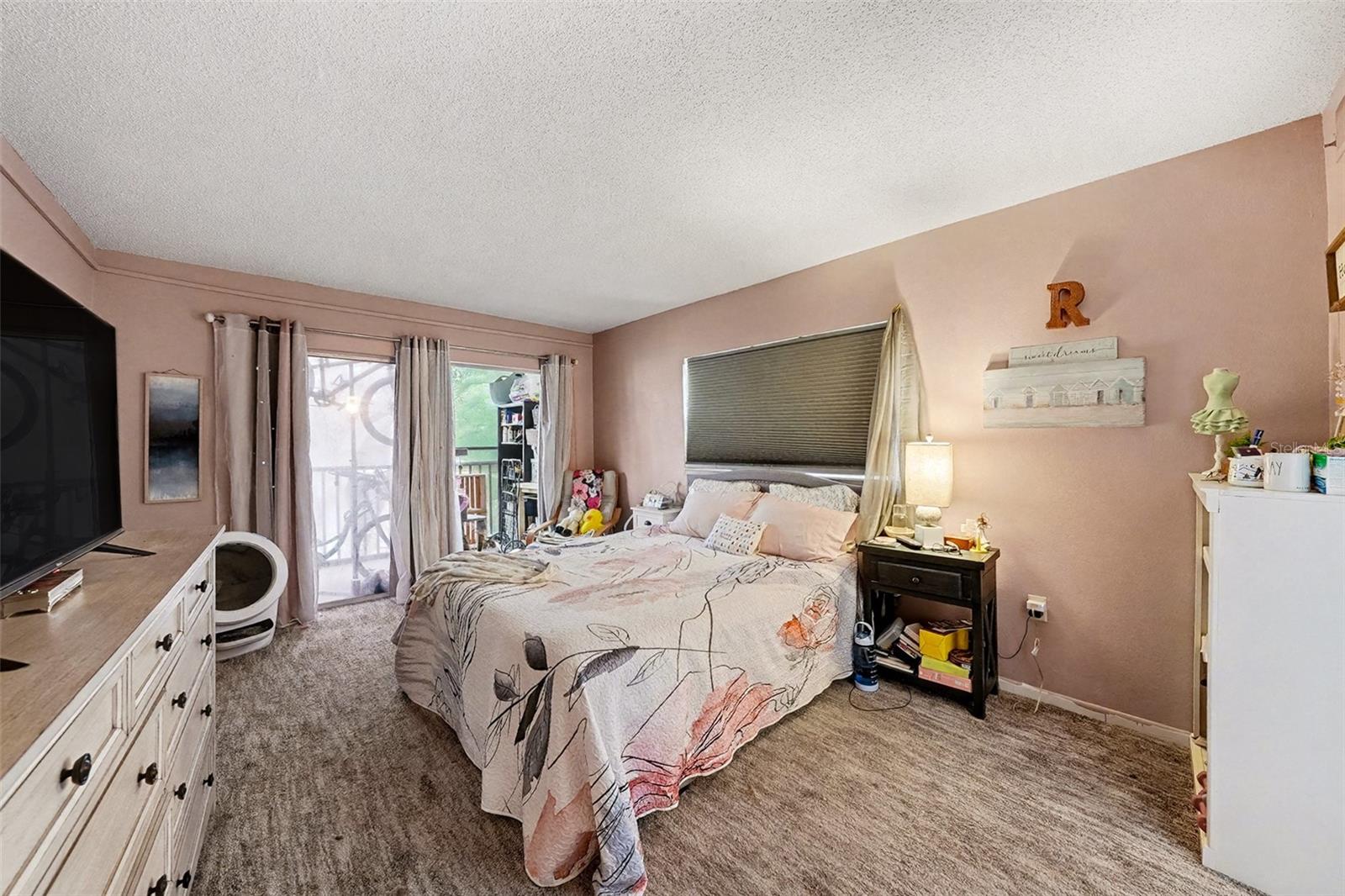 PATRICIAN OAKS - Residential