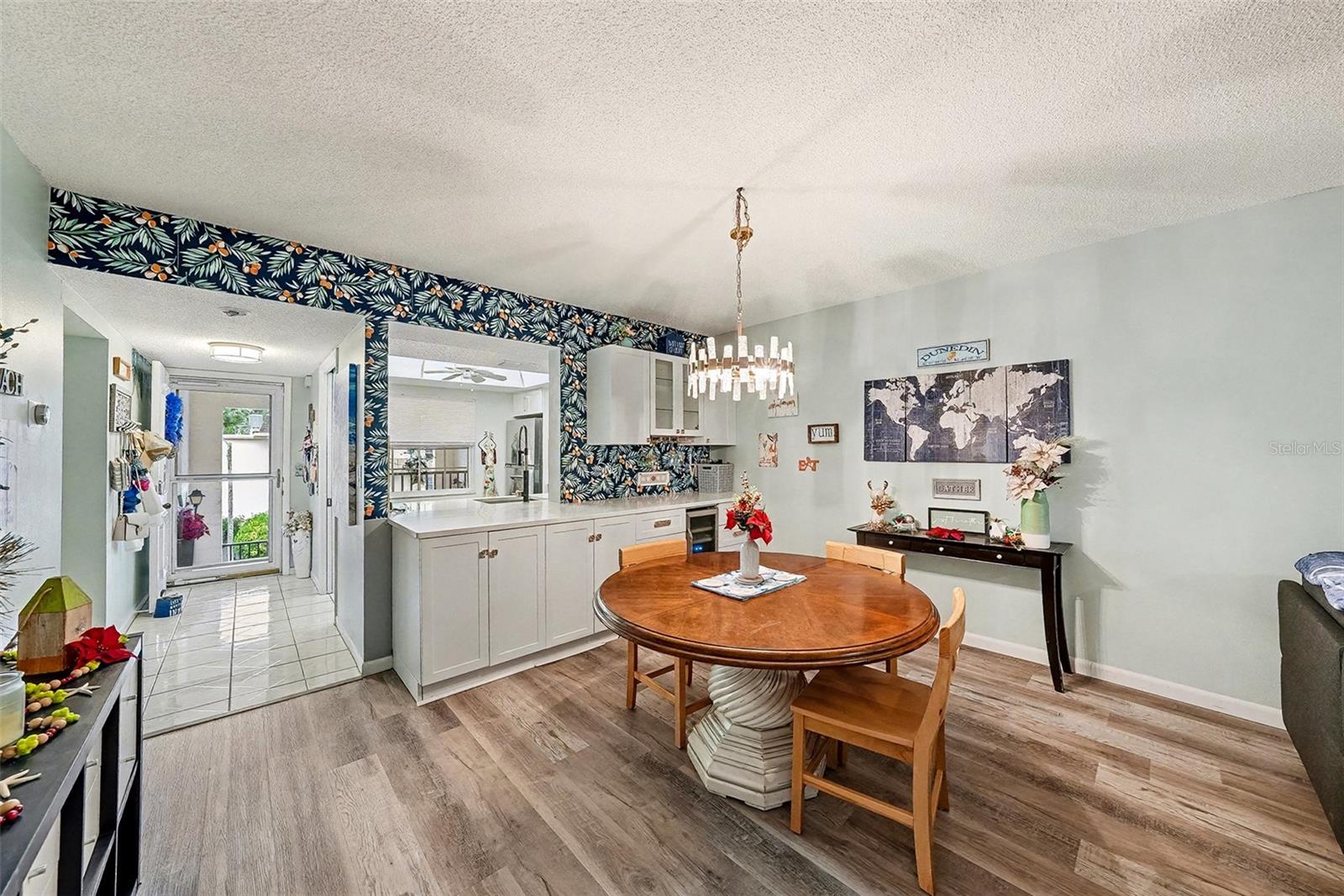 PATRICIAN OAKS - Residential