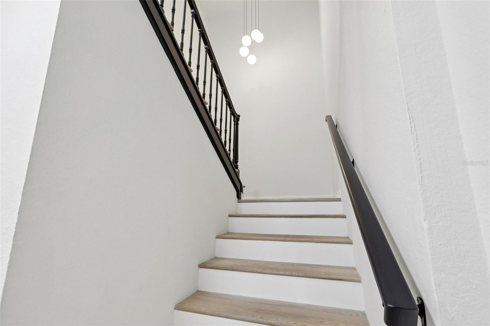 TIERRA VERDE UNIT 1 1ST REP - Residential