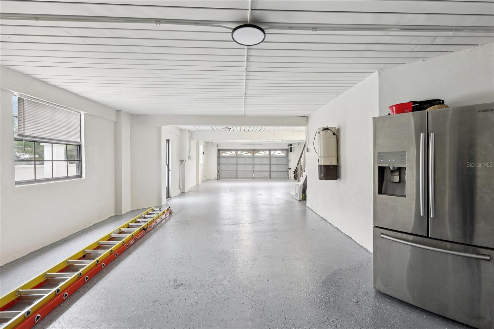 TIERRA VERDE UNIT 1 1ST REP - Residential