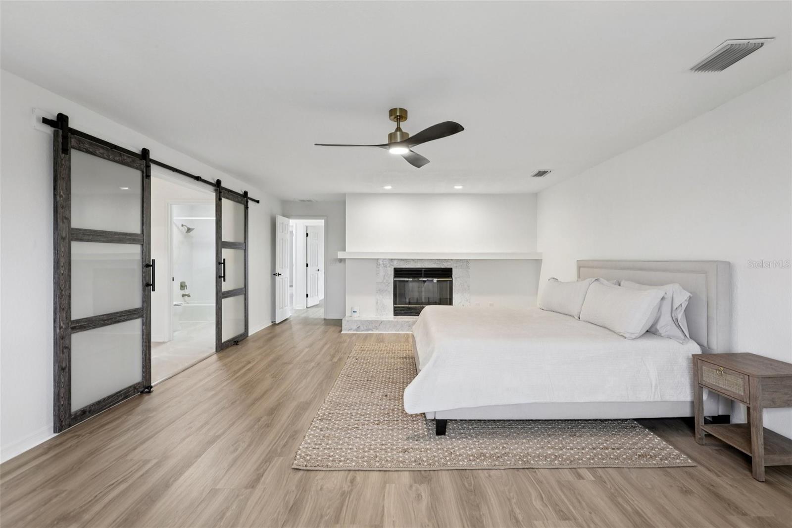 TIERRA VERDE UNIT 1 1ST REP - Residential