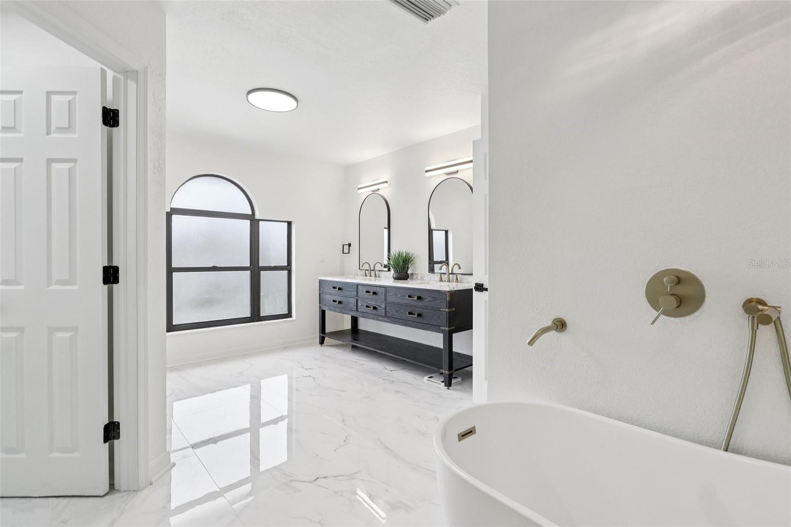 TIERRA VERDE UNIT 1 1ST REP - Residential