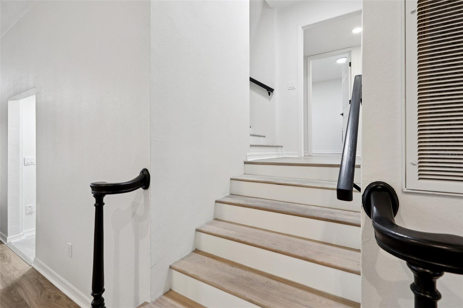 TIERRA VERDE UNIT 1 1ST REP - Residential