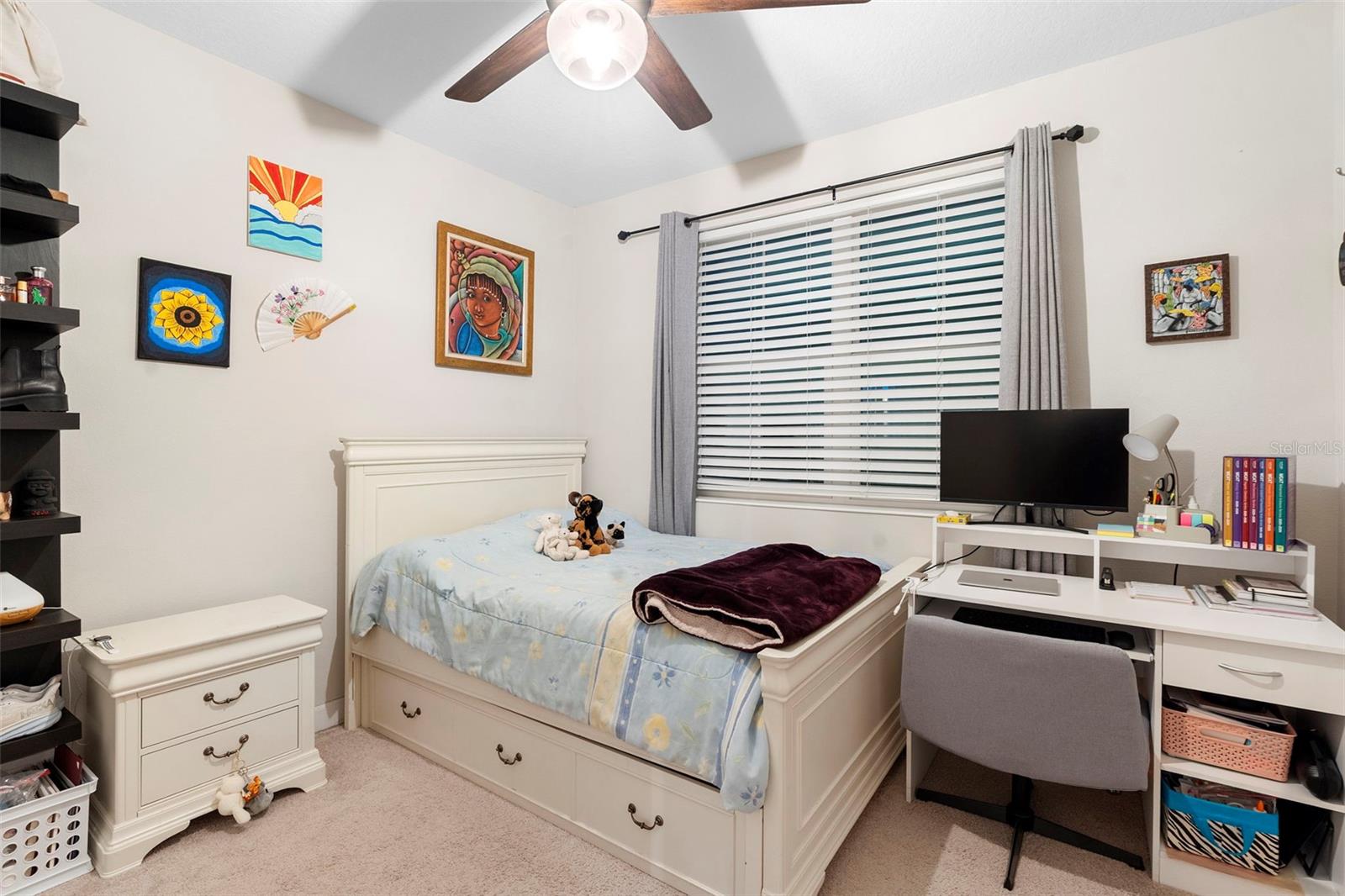 GRANDE OAKS AT HEATHROW - Residential