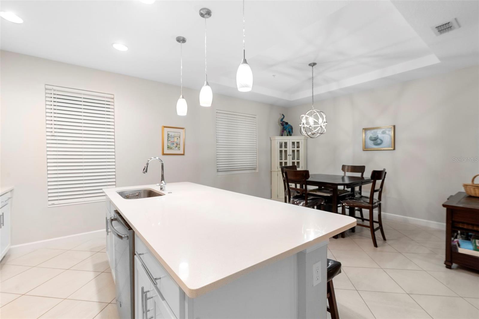 GRANDE OAKS AT HEATHROW - Residential