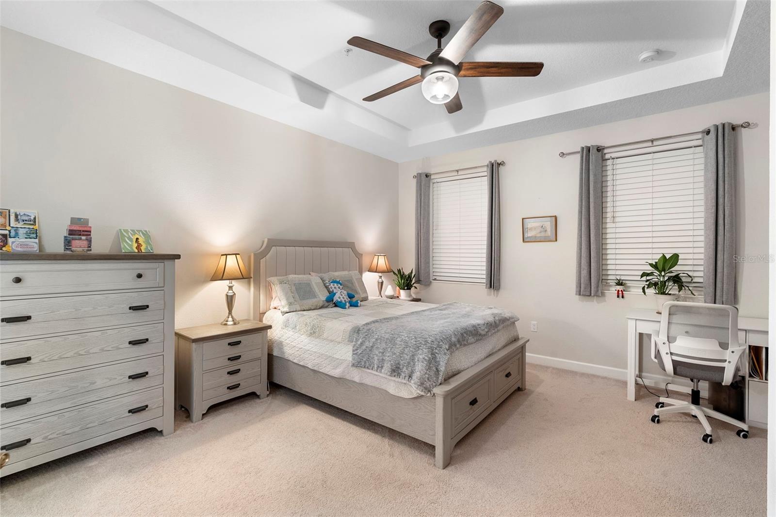 GRANDE OAKS AT HEATHROW - Residential