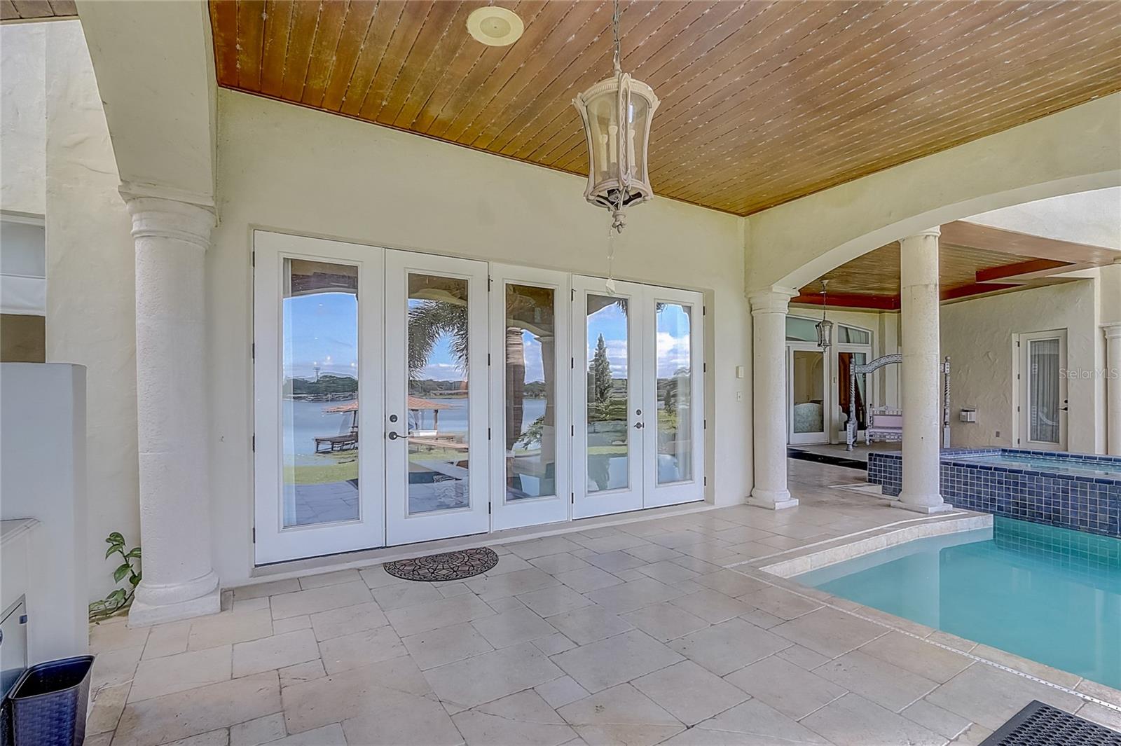 SPRING LAKE POINTE - Residential