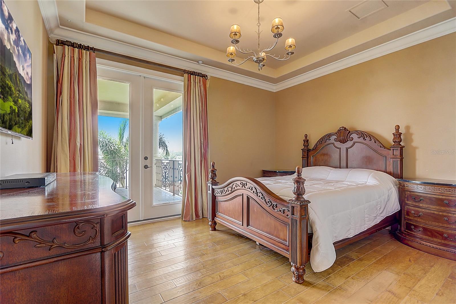 SPRING LAKE POINTE - Residential