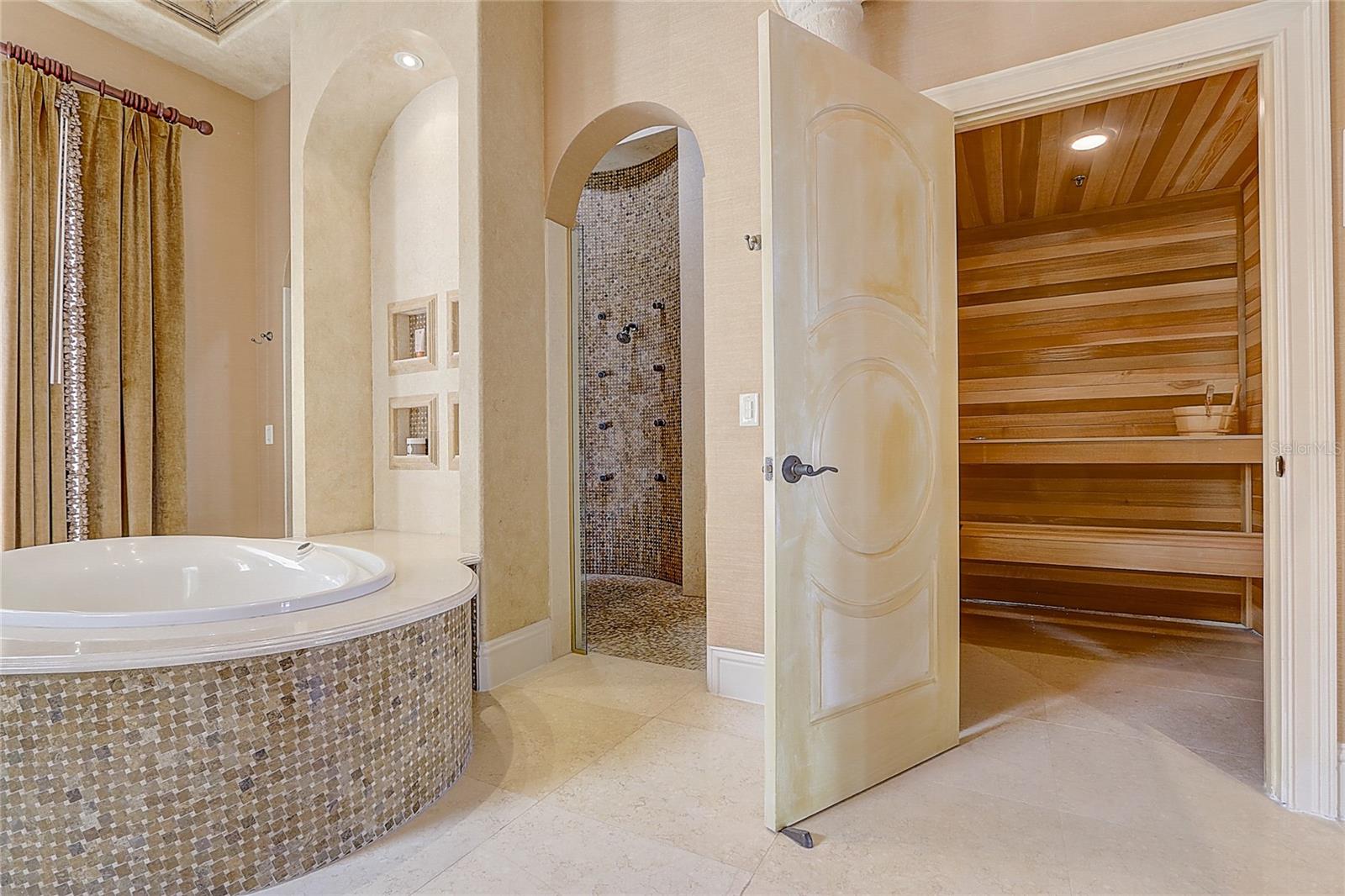 SPRING LAKE POINTE - Residential