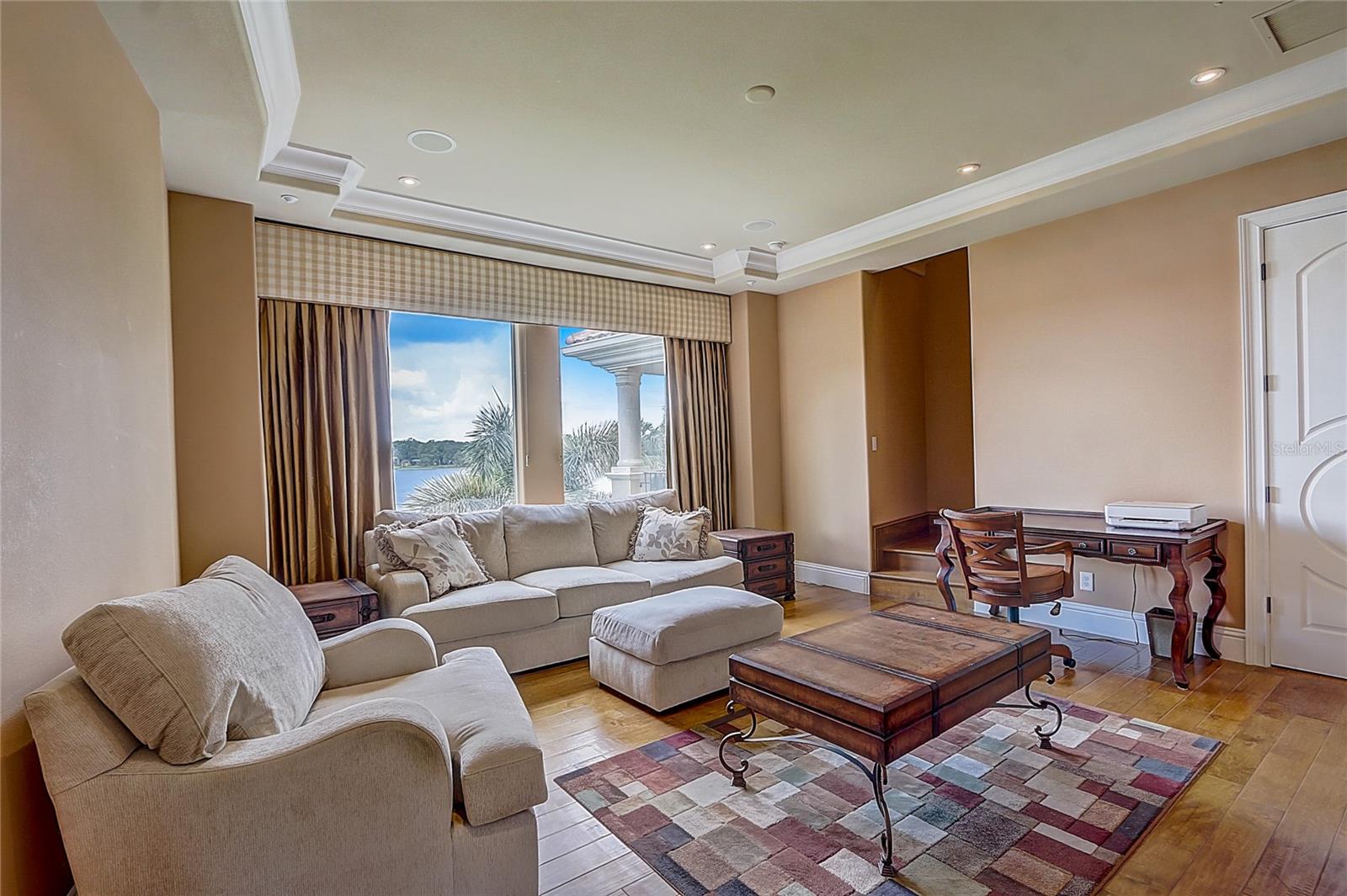 SPRING LAKE POINTE - Residential