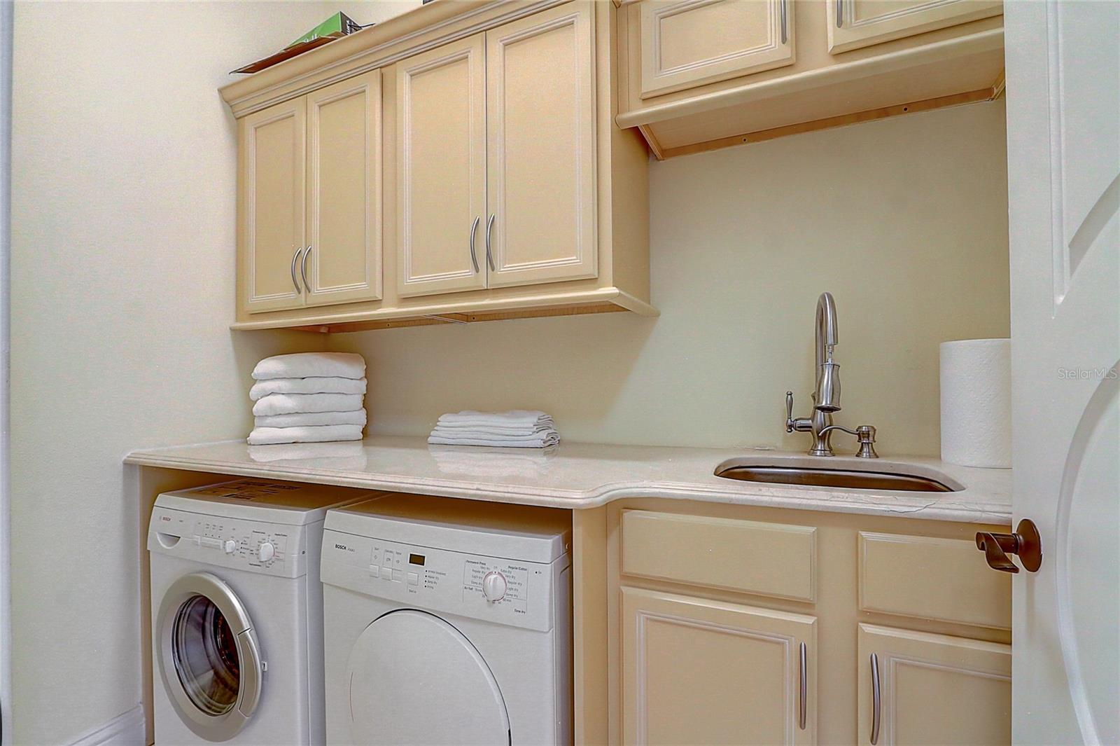 SPRING LAKE POINTE - Residential