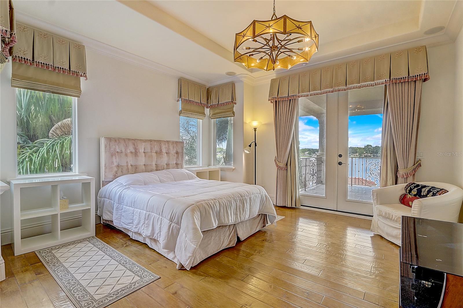 SPRING LAKE POINTE - Residential