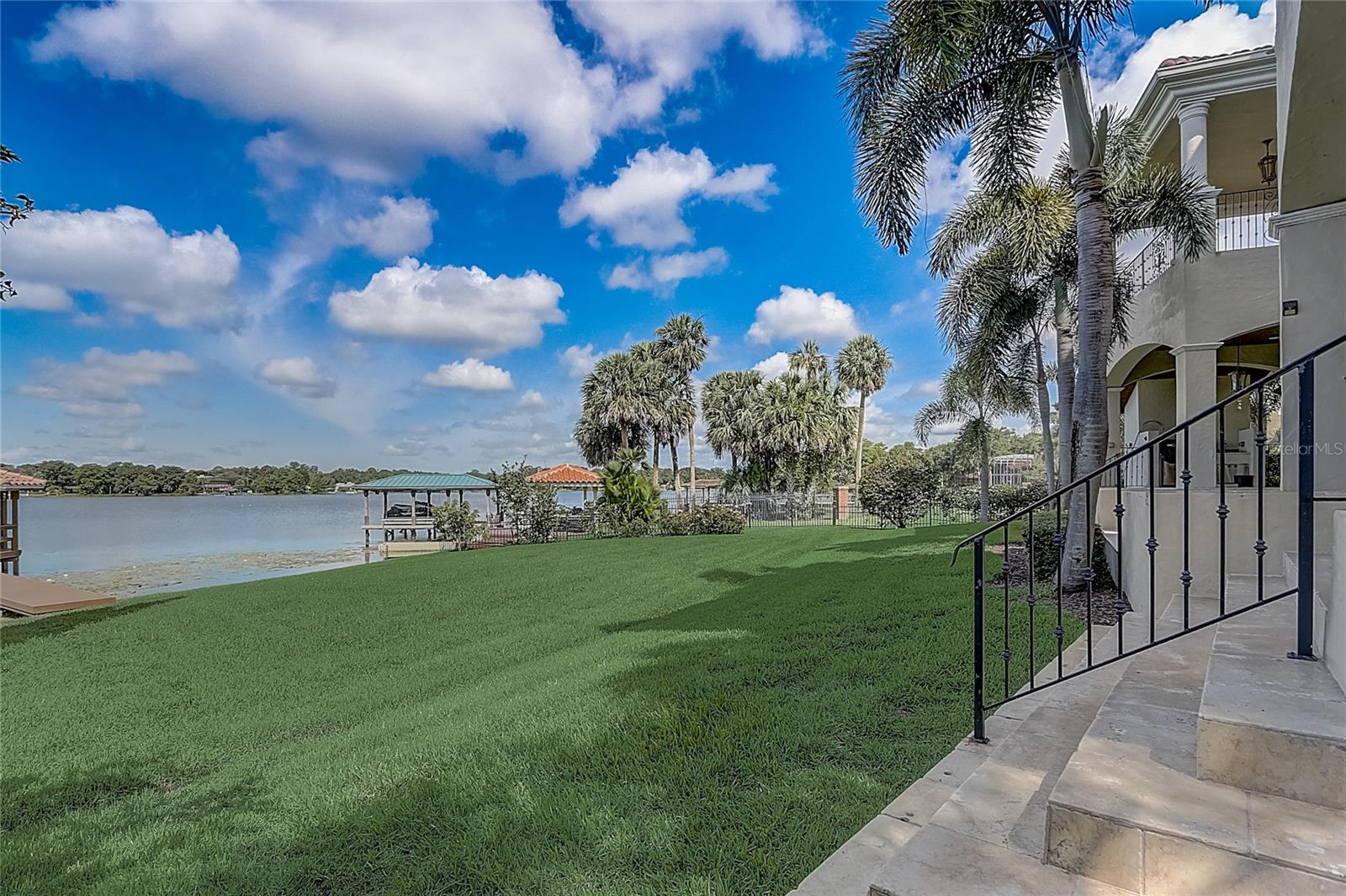 SPRING LAKE POINTE - Residential