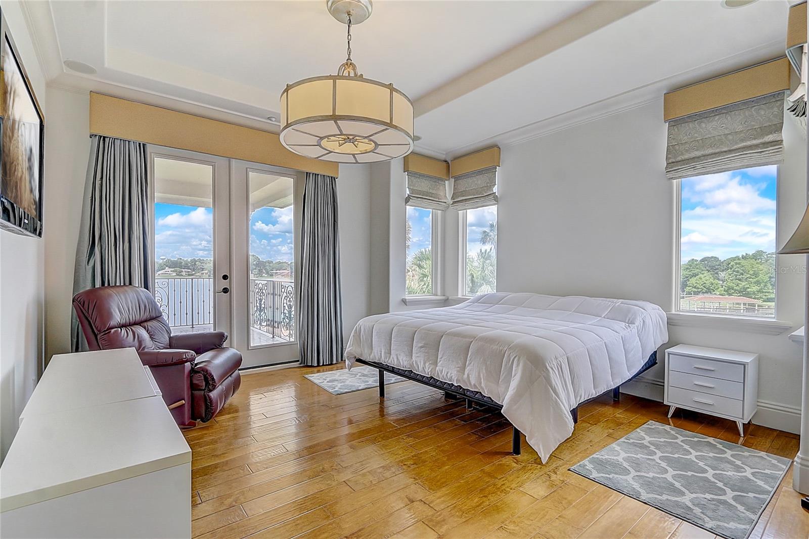 SPRING LAKE POINTE - Residential