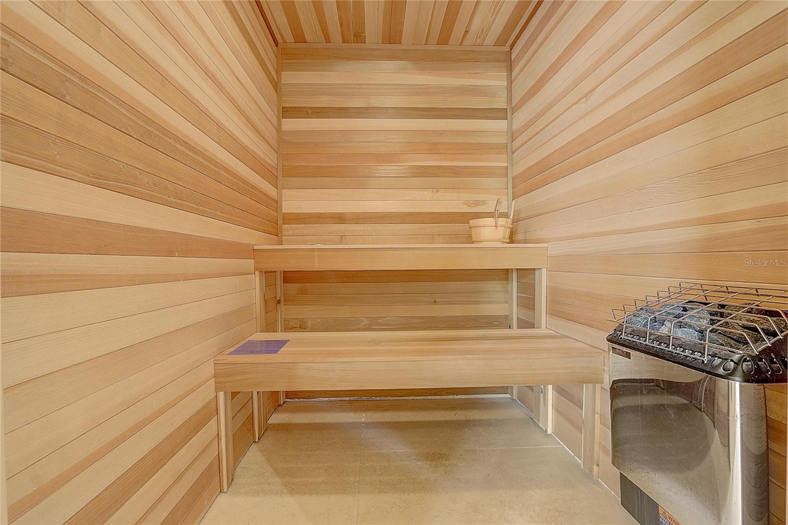 SPRING LAKE POINTE - Residential