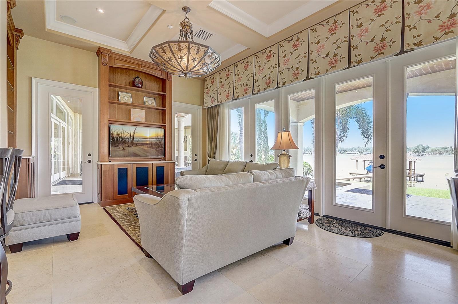 SPRING LAKE POINTE - Residential