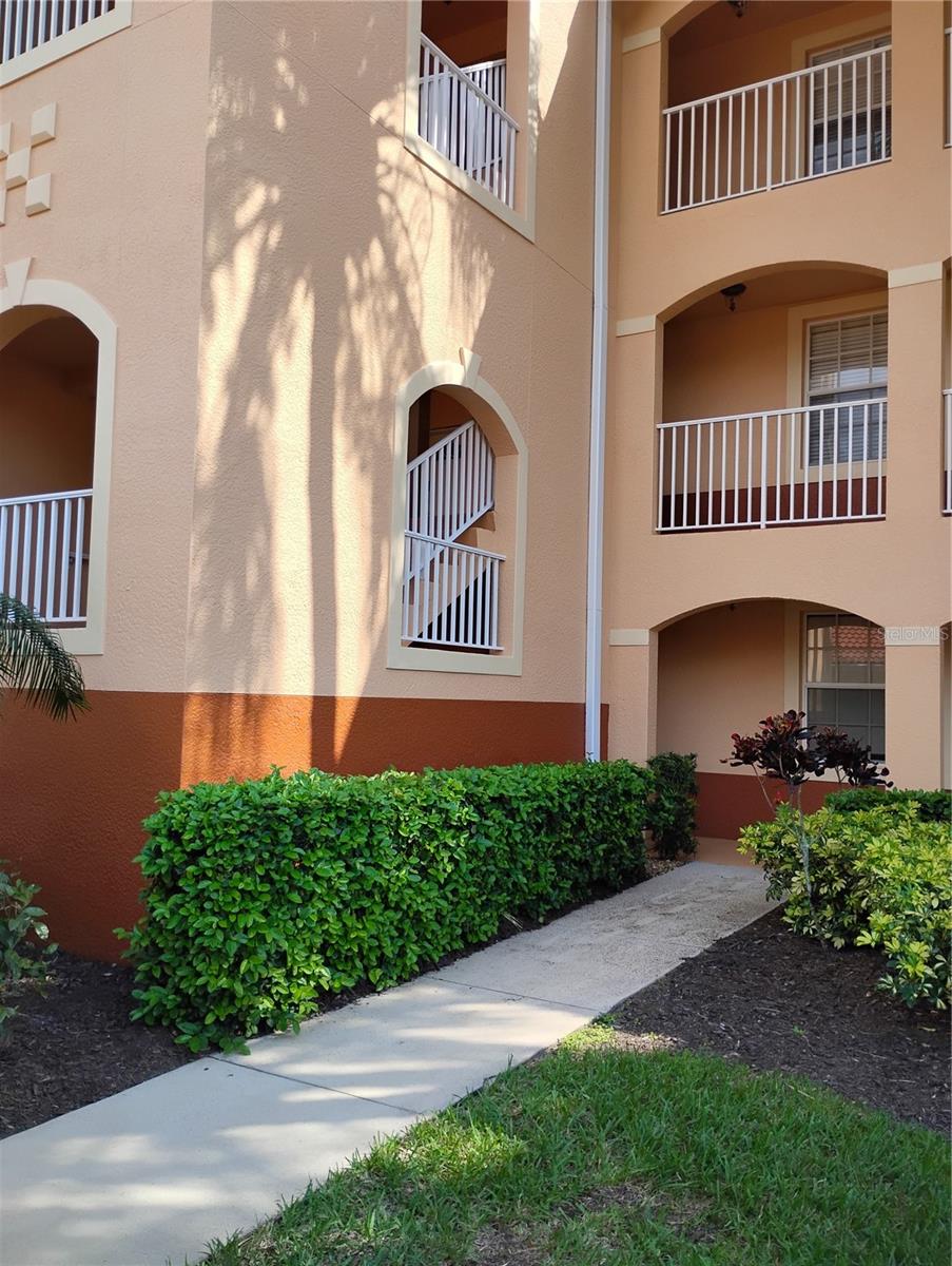 TUSCAN LAKES - Residential